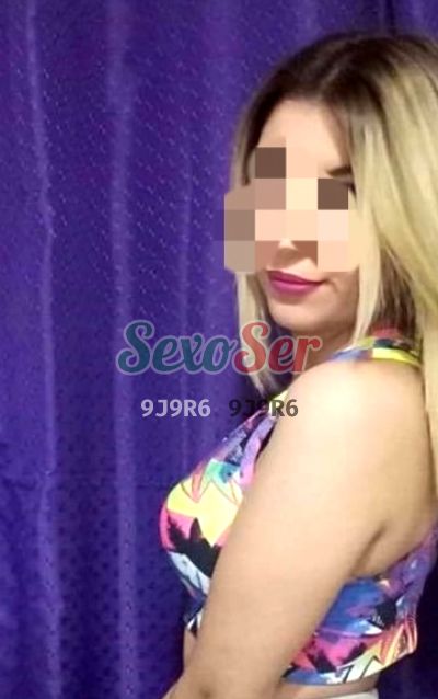 Anahí, puta en León