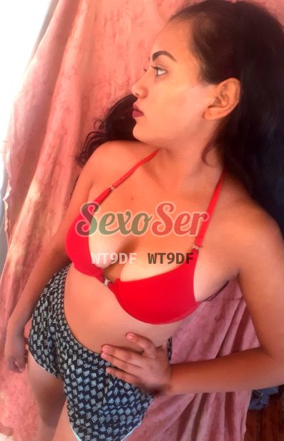 Yaquelin, escort en Valladolid
