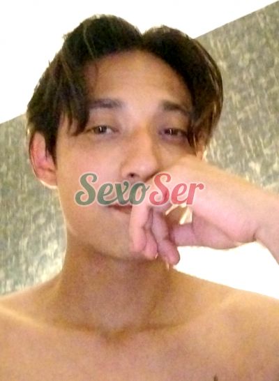 El Katrin Verde, hombre que hace videollamadas y sexting