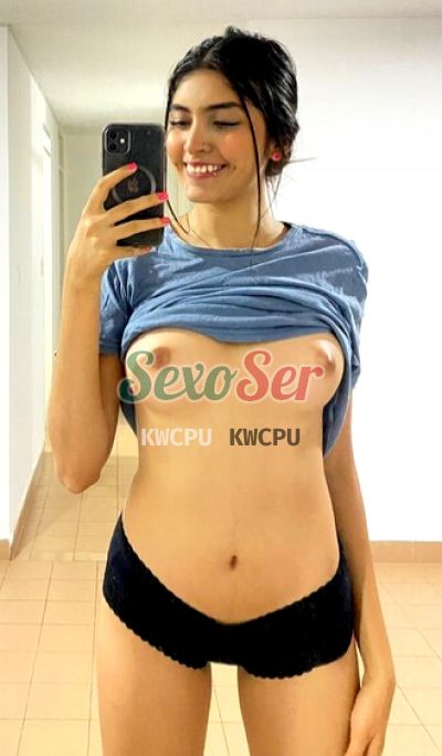 Liliana, mujer que hace videollamadas y sexting