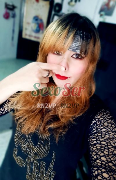 Valentay, travesti que da masajes eróticos en Coyoacán