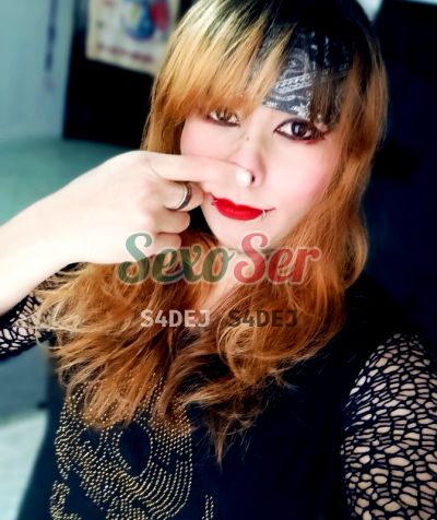 Valentay, travesti que hace videollamadas y sexting