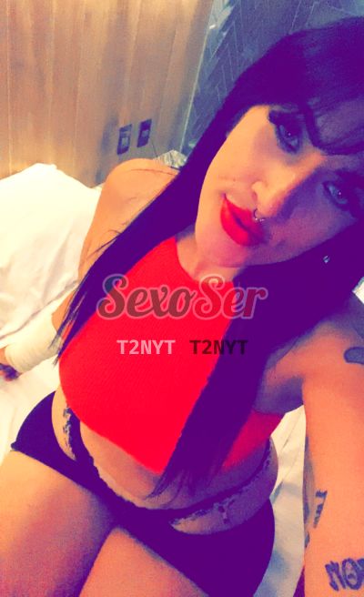 Dakota, mujer que hace videollamadas y sexting
