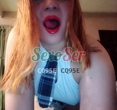 Paloma, mujer que hace videollamadas y sexting