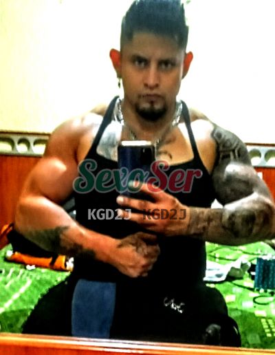 Bestia, hombre en Playa del Carmen