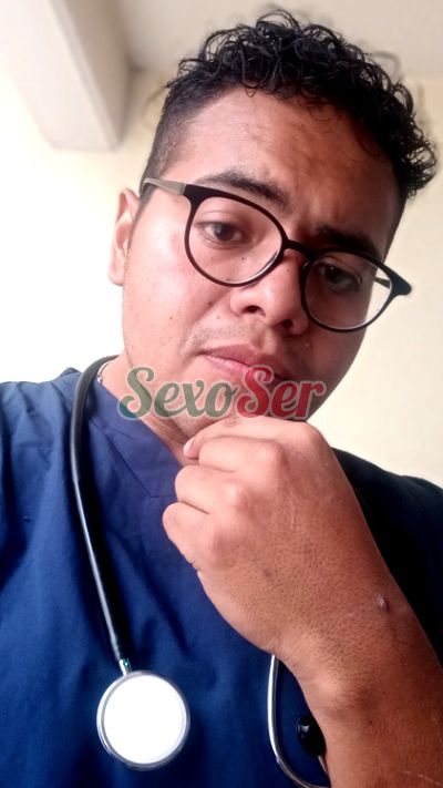 Armando, Hombre que da masajes eróticos en Toluca