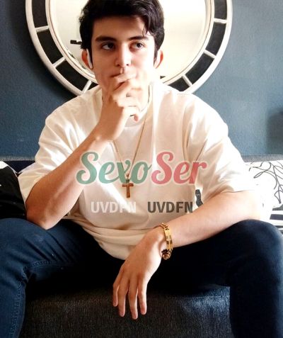 Erick, hombre que hace videollamadas y sexting