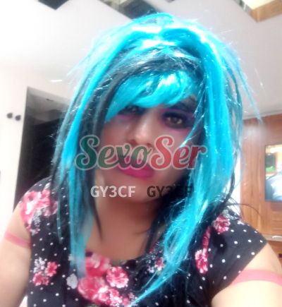 Nikol, travesti que hace videollamadas y sexting