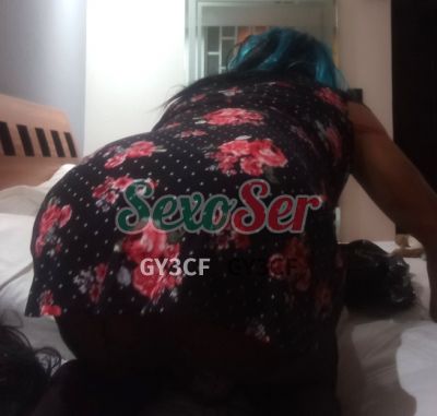 Nikol, travesti que hace videollamadas y sexting