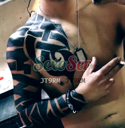 Omar, hombre que hace videollamadas y sexting