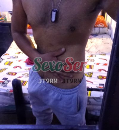 Omar, hombre que hace videollamadas y sexting