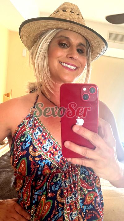 Scarlet Blake, mujer que hace videollamadas y sexting