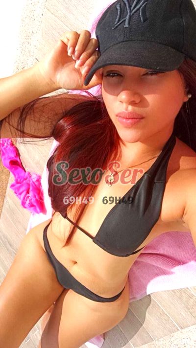 Camila, mujer que hace videollamadas y sexting