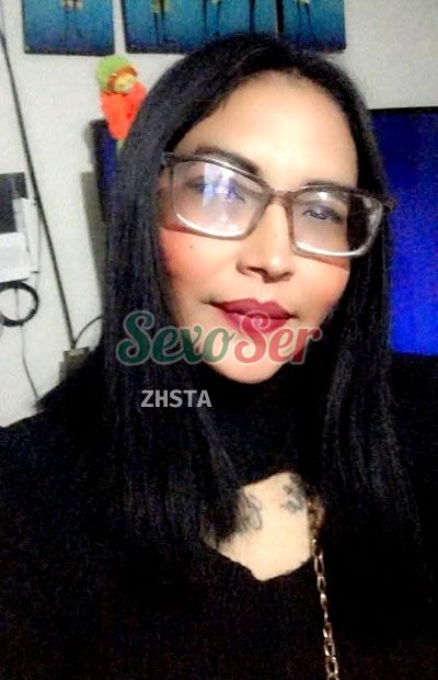 Zara, mujer que hace videollamadas y sexting