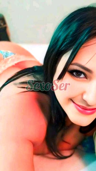 Eva, mujer que hace videollamadas y sexting