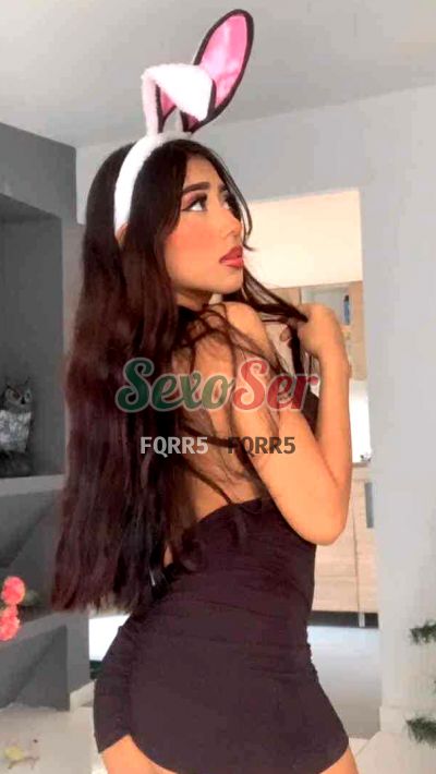 Isabel, mujer que hace videollamadas y sexting